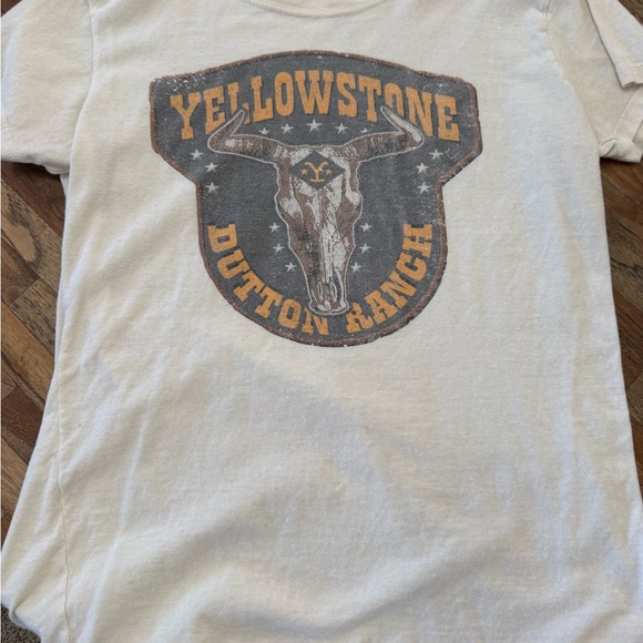 Yellowstone Dutton Ranch Graphic Tee - Cream - Picture 1 of 3